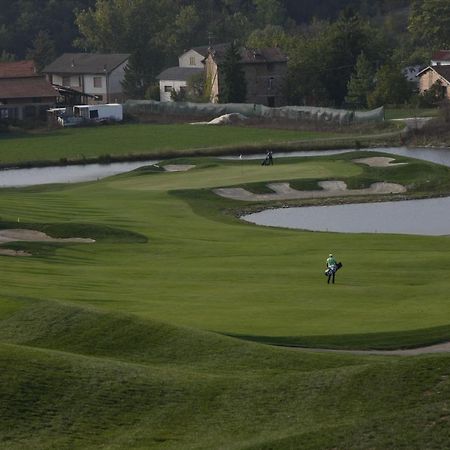 Golf Valcurone Hotel Momperone Exterior photo