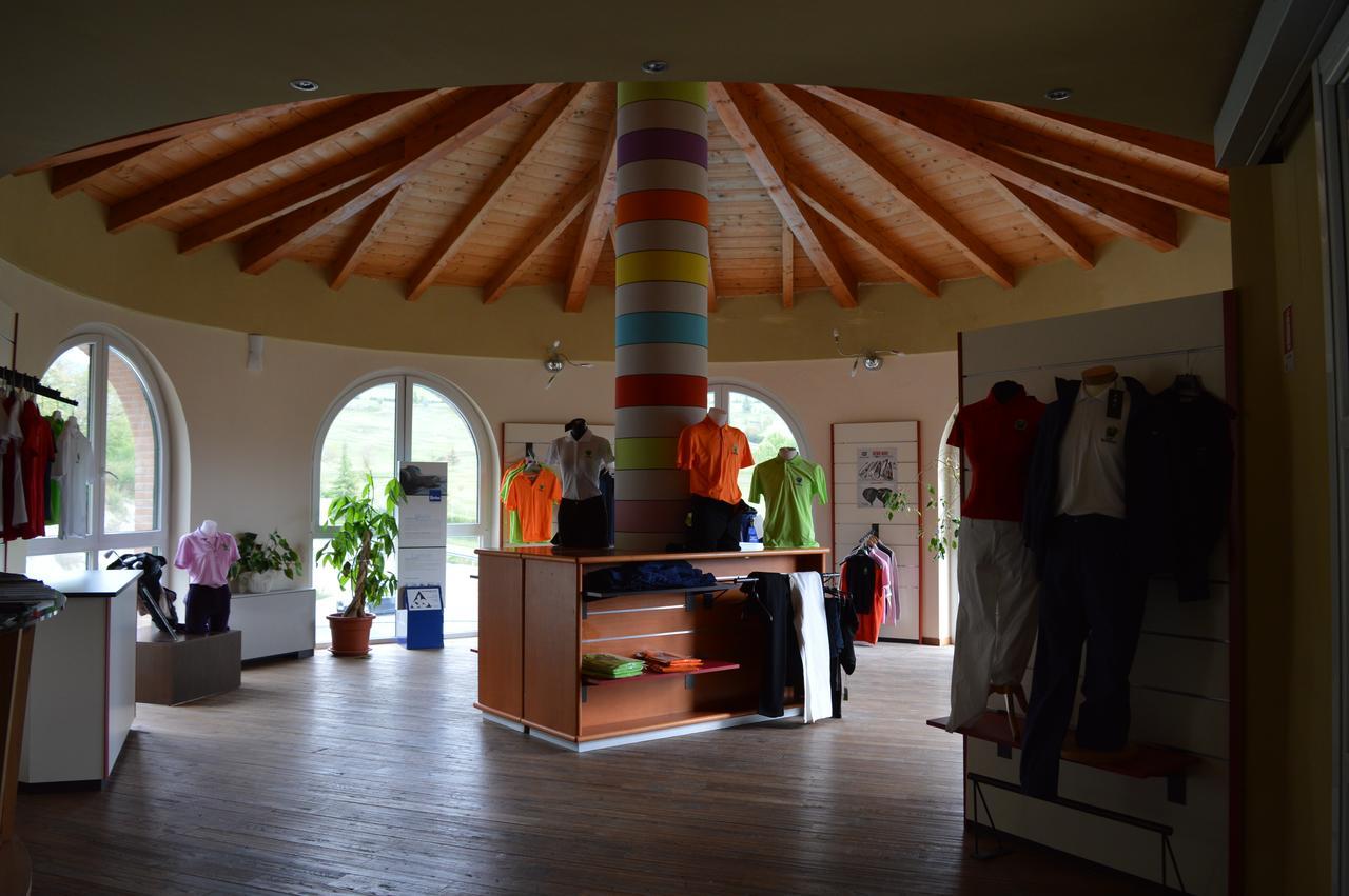 Golf Valcurone Hotel Momperone Exterior photo