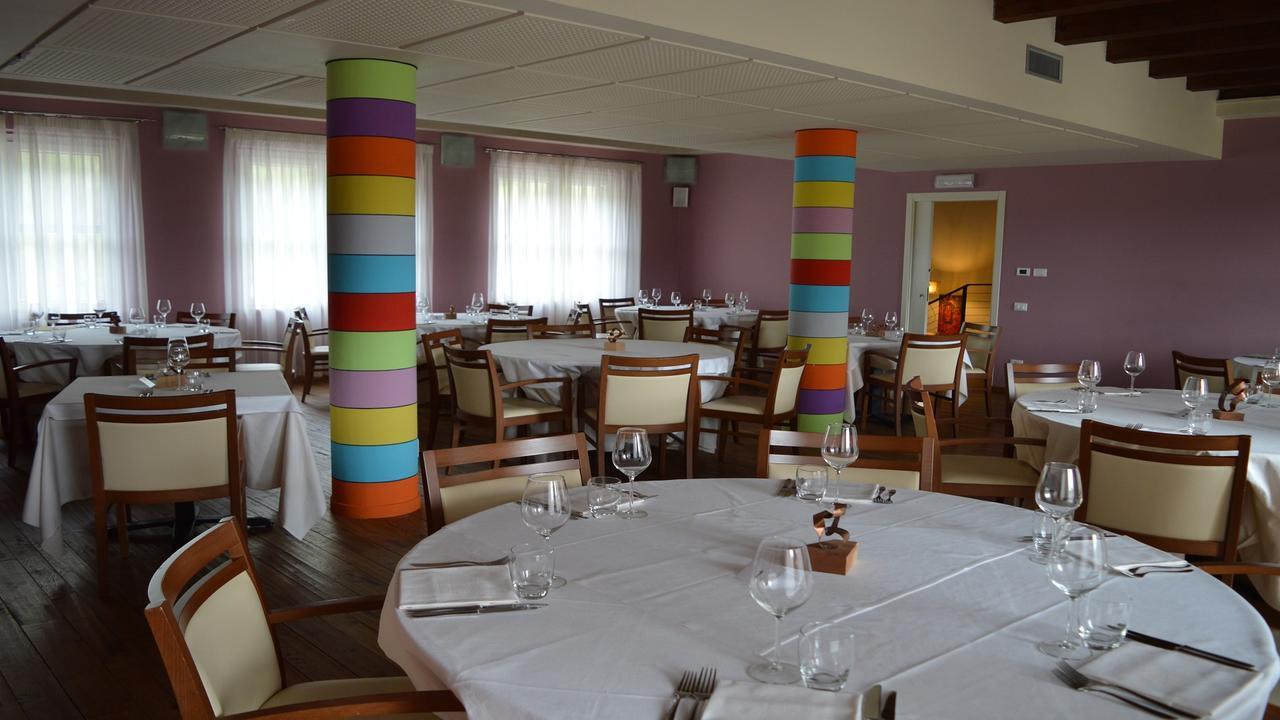 Golf Valcurone Hotel Momperone Exterior photo